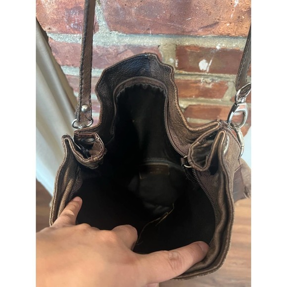 Italian Large Leather Shoulder Bag - Picture 15 of 15